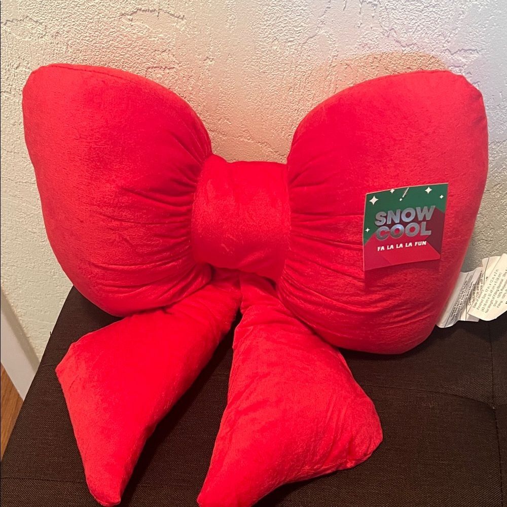 #1094** Red Bow Pillow - Picture 1 of 4